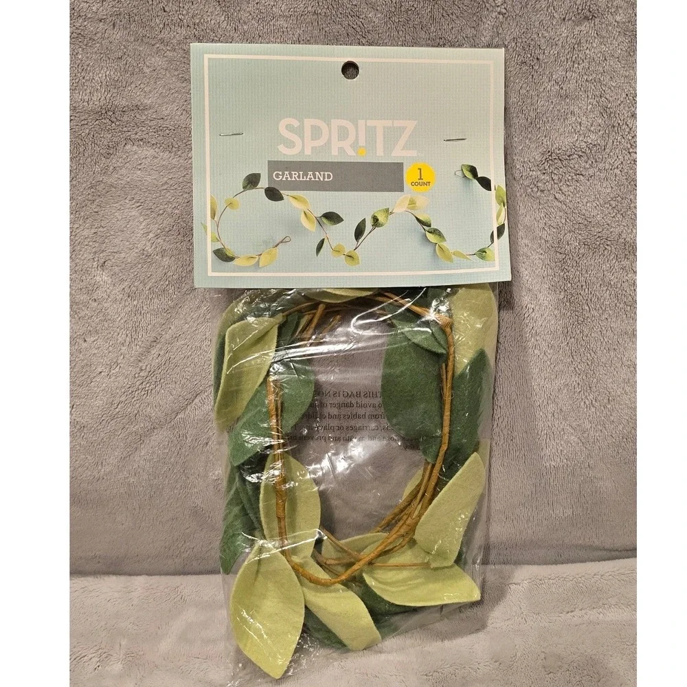 Spritz Green Felt Leaf Garland Indoor Decorative Vine Botanical Decor New